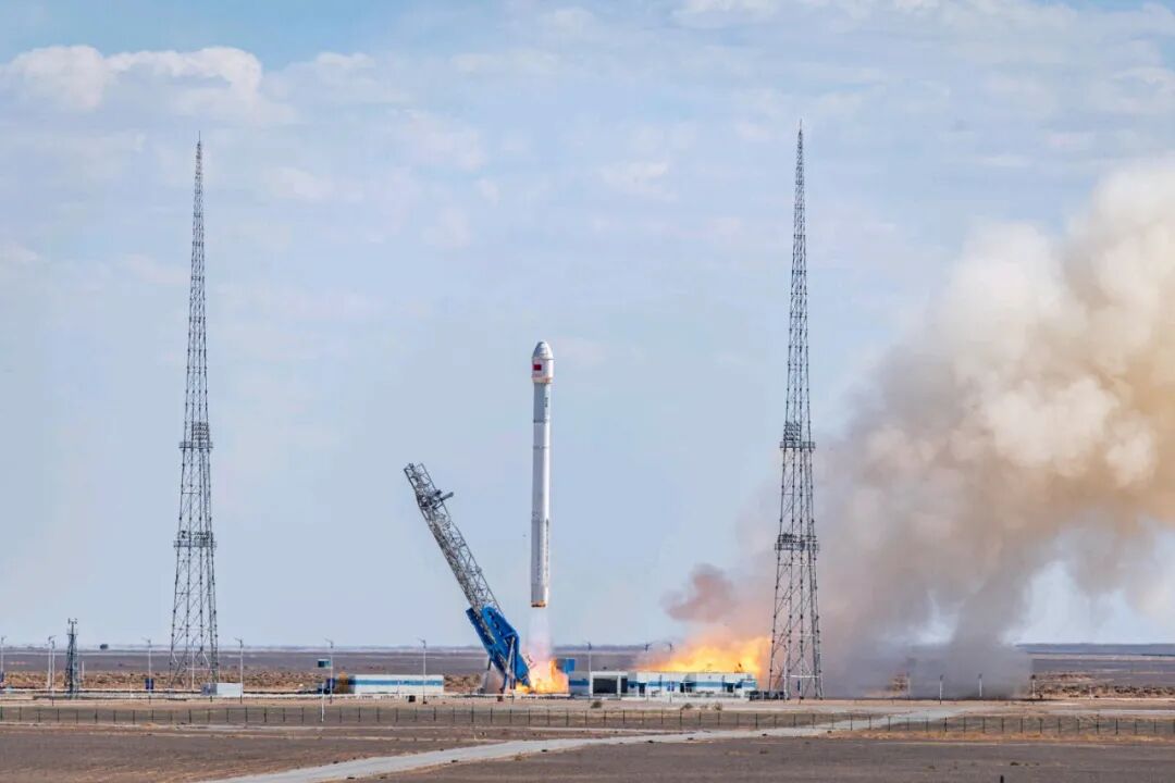 一箭10星！我国民营航天首次执行规模化卫星互联网星座组网任务